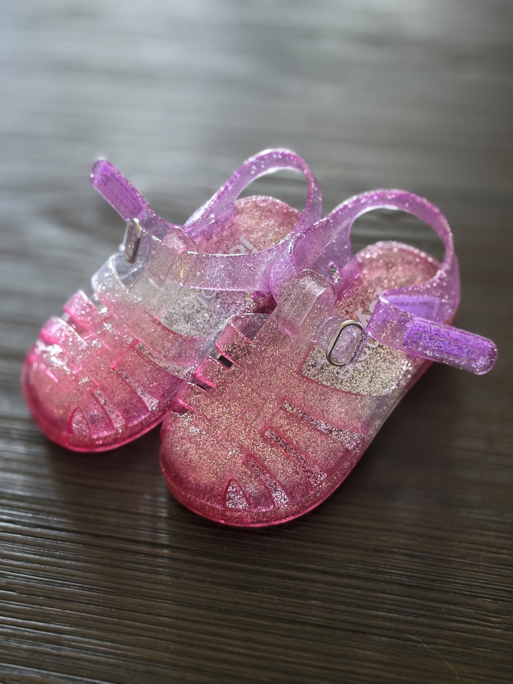 Jelly the Pug Glitter Jelly Sandals in Pink & Purple Like New